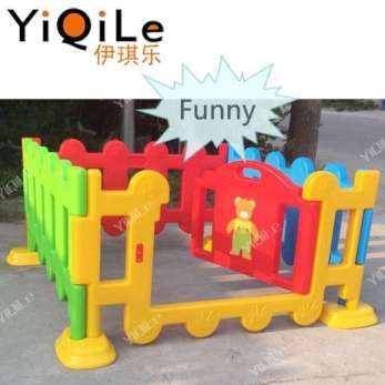 YiQiLe new design kids plastic game toys plastic enclosure toys children's small fence sets for durable funny playing for sale